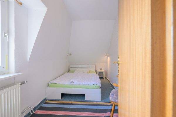 Zimmer 1_Einliegerwohnung.jpg