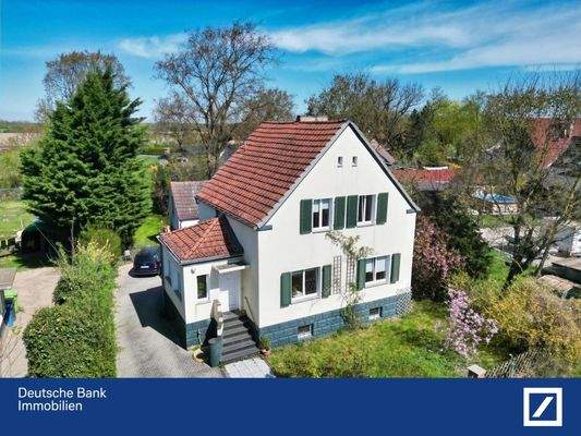 Haupthaus Straßenansicht