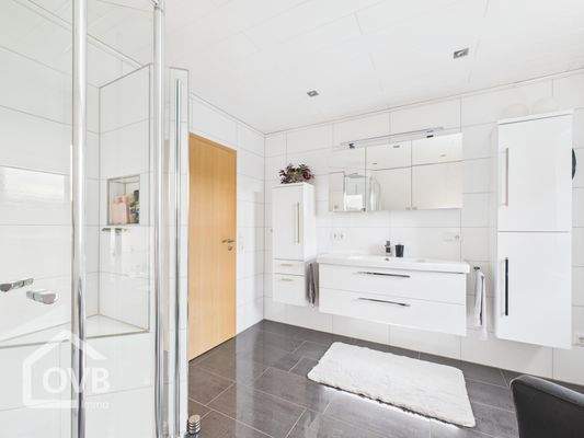 Badezimmer DG, hinteres Haus