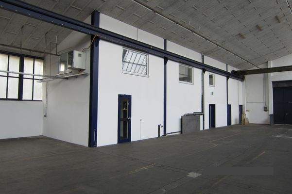 Büro- und Sozialtrakt.jpg