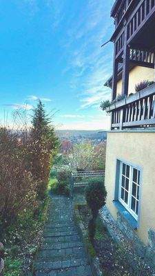 Weg zum Wohnungseingang 