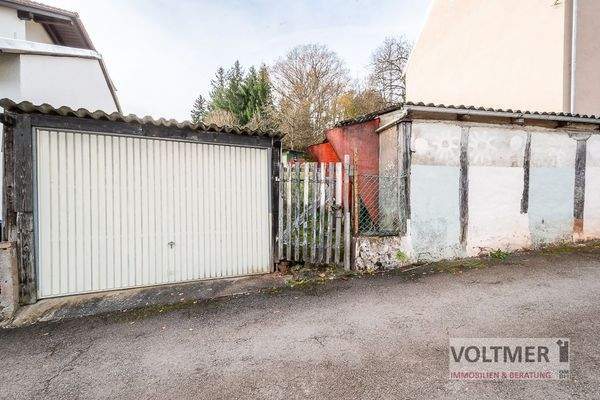 zusätzliche Parzelle Straßenansicht