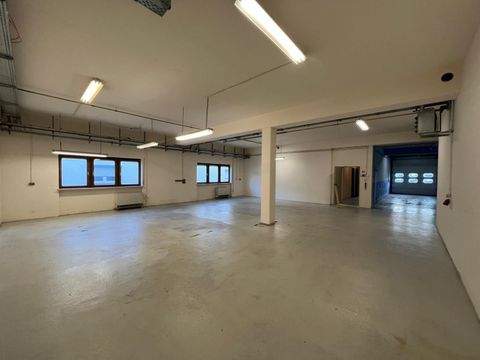 Karlsbad Halle, Karlsbad Hallenfläche