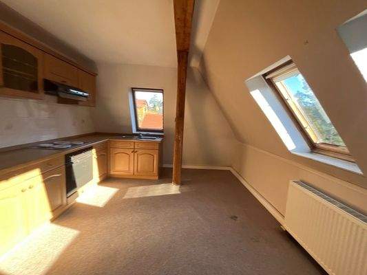 004020156800_302_358_14102025054032837