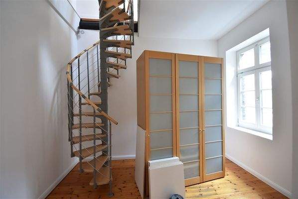 2. OG rechts hinterer Raum