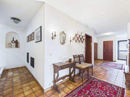 Vielseitiges Zweifamilienhaus in Wallerfangen 