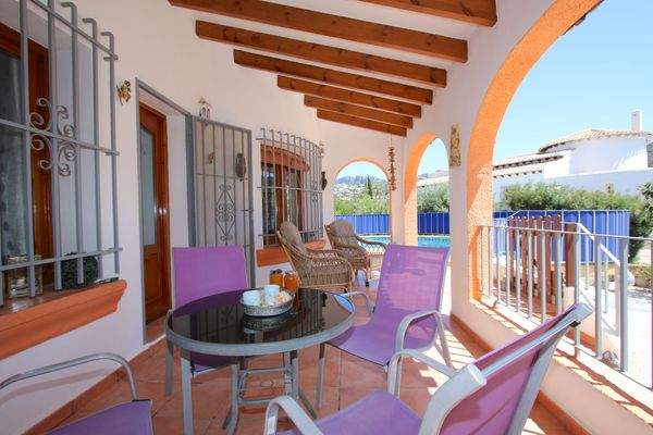 Überdachte Terrasse