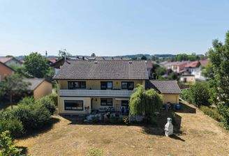 Außenansicht und Garten
