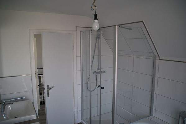 Wanne und Dusche.JPG