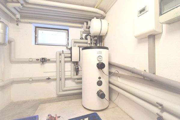 EG Speicher der Wärmepumpe mit 2tem. Wärmespeicher