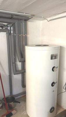 Warmwasserspeicher im KG