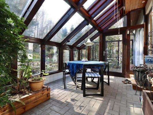 Frühstücksplatz im Wintergarten