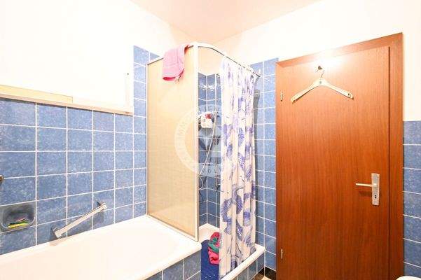 Badezimmer (Blick 1)