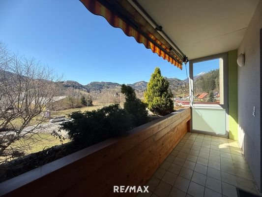 6 Balkon aussen