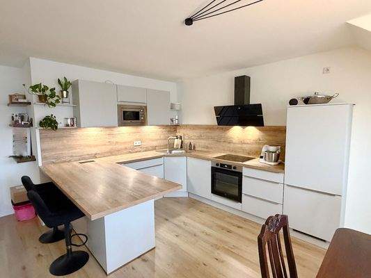 Einbauküche (kann erworben werden)