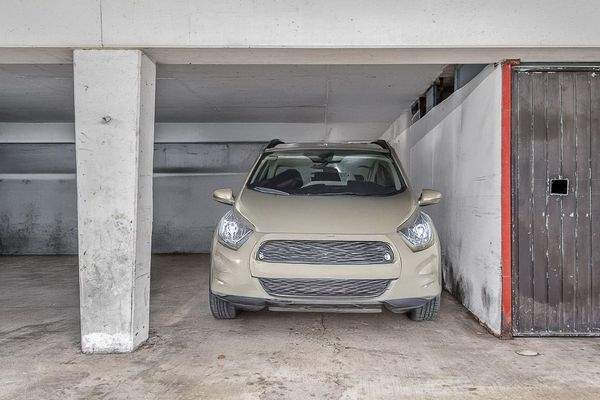 KFZ-Tiefgaragenstellplatz (Beispielfoto von andere