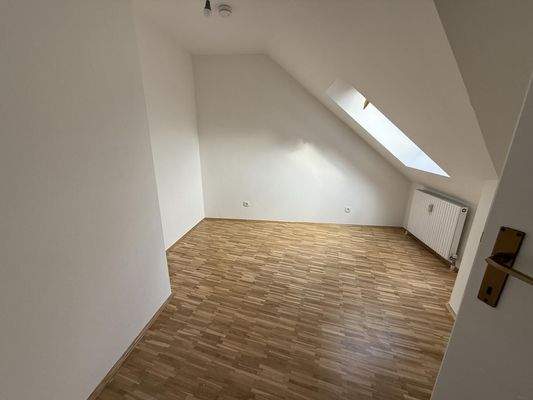 20251107_100718552_iOS