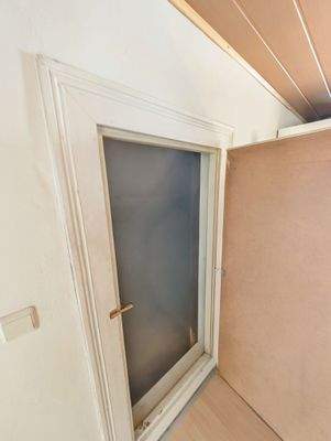 Kleine Abstellkammer