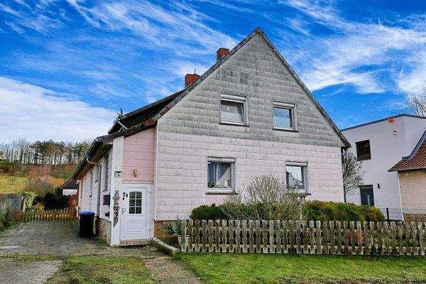 Frontansicht mit Eingang