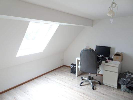 Kinderzimmer WO4 DG li.JPG