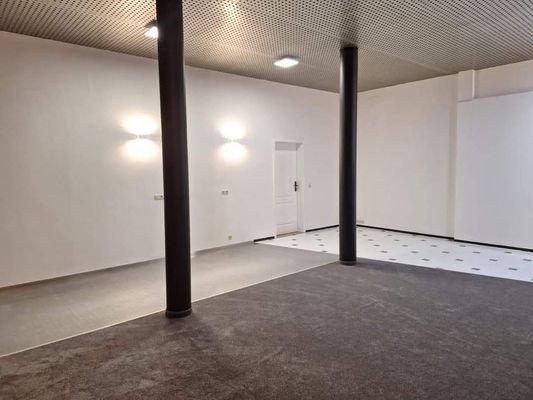 20 - Wohnung über Gaststätte.jpg