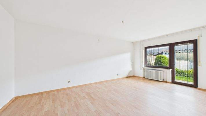 Büro/Schlafzimmer KG