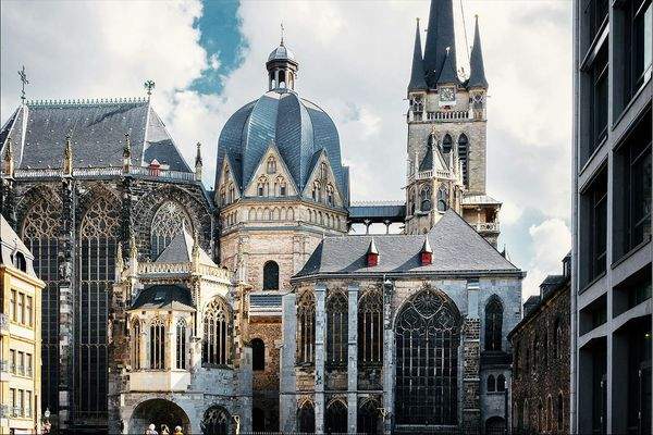 Immobilie-Hotel-Kauf-QR367-01