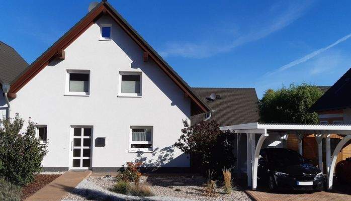 Haus mit Carport
