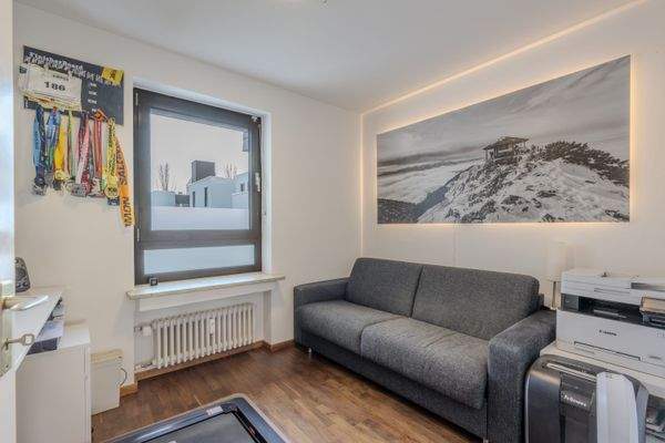 Arbeits-/ Gästezimmer