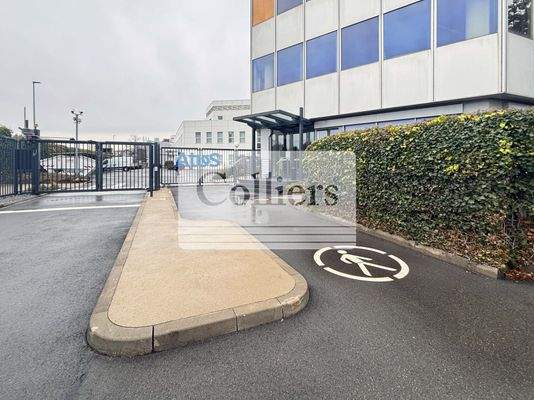 Eingang zum Gebäude