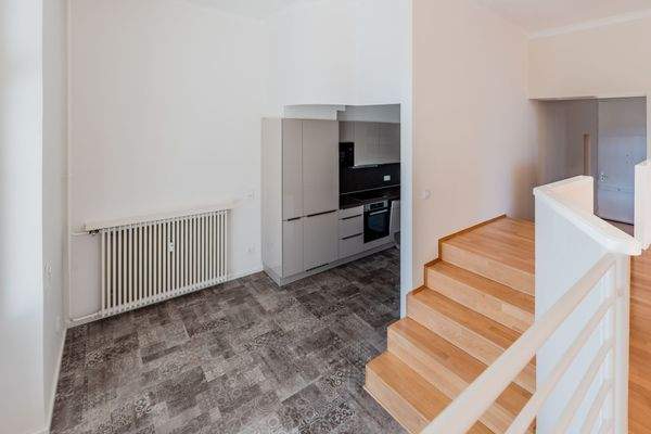 Open-concept dining area with access to the patio 