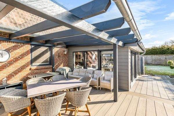 überdachte Terrasse