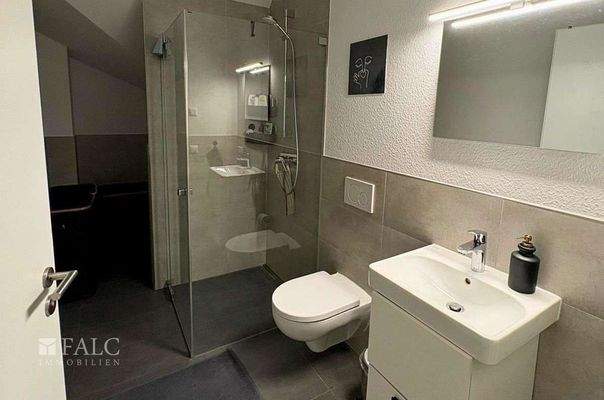 Gästebad mit Dusche