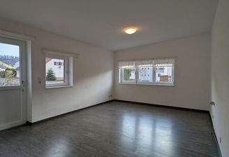 Raum 3 mit Küchenanschlüssen