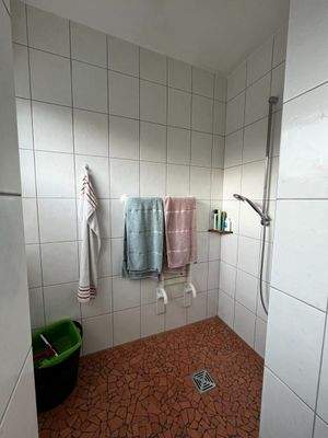 Dusche Erdgeschoss