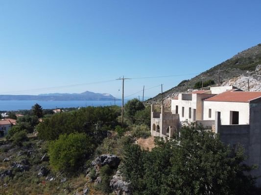 Kreta, Drapanos: Rohbau mit Panoramablick auf das Meer und die Berge zu verkaufen