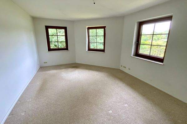 weiteres Kinderzimmer mit Blick ins Grüne