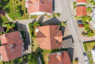 Vogelperspektive mit Sicht auf das Haus