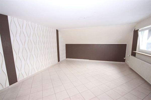 Zimmer III - Foto noch mit alten Tapeten