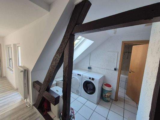 Flur und Vorraum Badezimmer OG