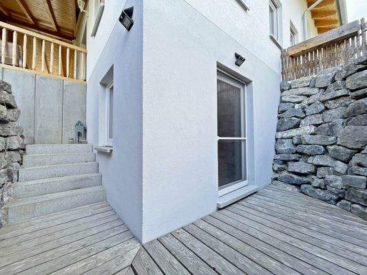 Zugang Einliegerwohnung (2).jpg