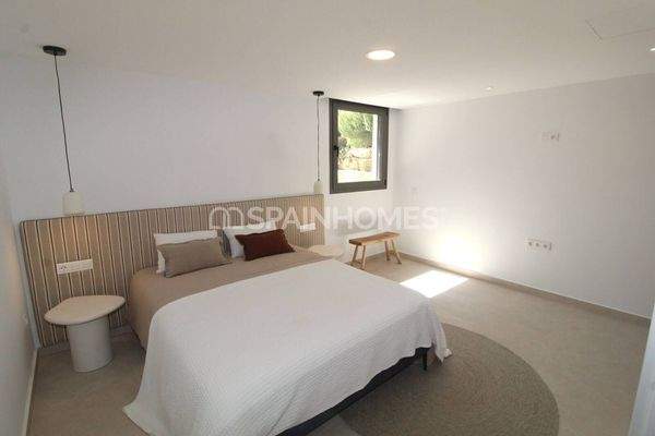 Luxury Sea View Houses for Sale in Finestrat