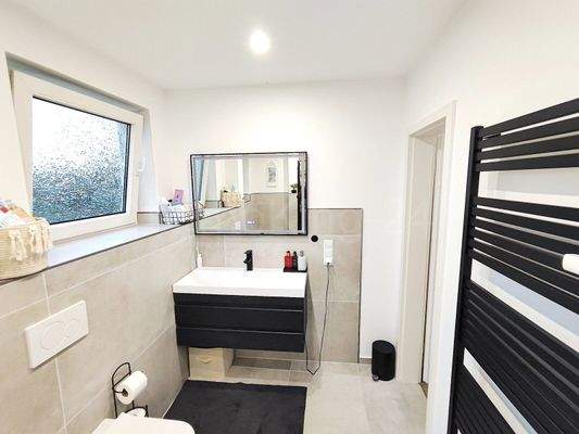 BADEZIMMER ANSICHT 2