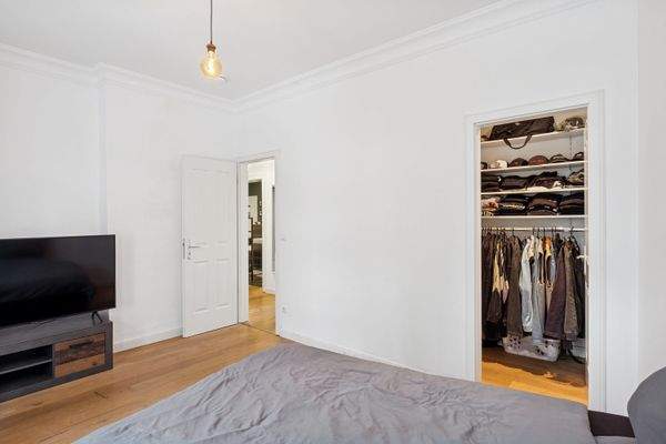 Zimmer 1 mit integrierter Ankleide