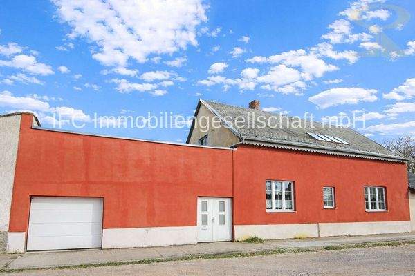 Hausansicht Straßenseite