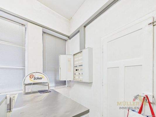 CAM05667G0-PR0015-STILL001