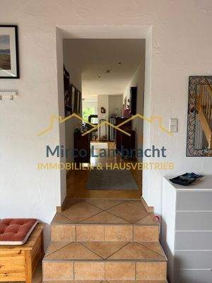 Zugang vom Eingangsbereich in die Hauptwohnung