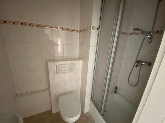 Bad 2 - Dusche und WC