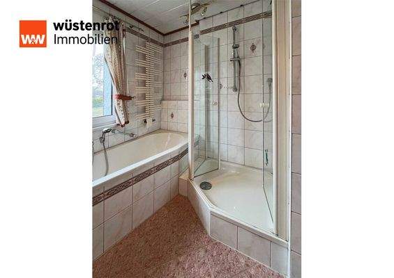 Dusche Bad Erdgeschoß