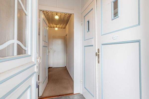 Diele in die Erdgeschosswohnung 10 und 10a (zusammengelegt)